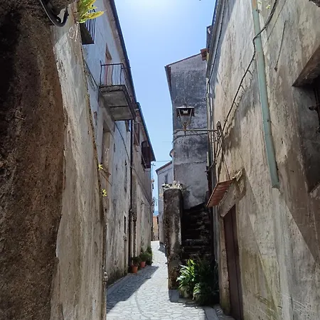 Il Campanile Civico 35 *