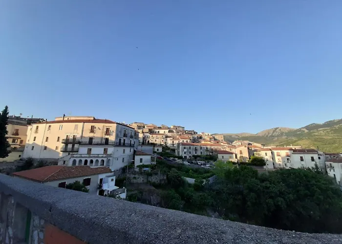 Il Campanile Civico 35 度假居 *